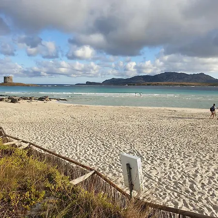 Charming Sea Sleeps 6in Shared Pool Apartment Punta de su Torrione