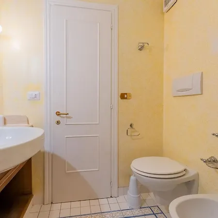 Charming Sea Sleeps 6in Shared Pool * Punta de su Torrione
