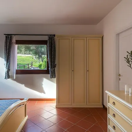 Charming Sea Sleeps 6in Shared Pool *