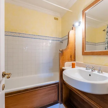 Apartment Charming Sea Sleeps 6in Shared Pool Punta de su Torrione